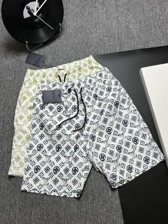 Picture of LV Short Pants _SKULVS-XLhgntx0218542